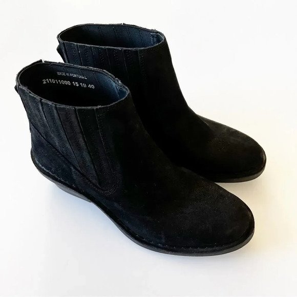 Fly London Size 40 EU Black Suede Subtle‎ Metallic Ankle Boot Pull-on Style Nice - Picture 5 of 12